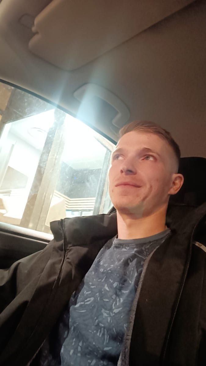Profil de Esai
